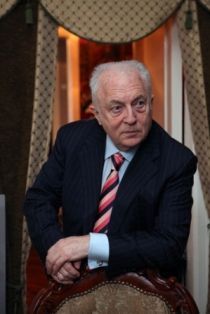 Болеть с привилегиями